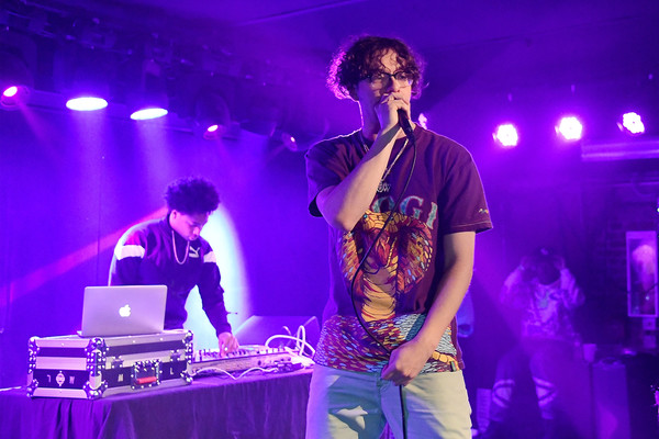 Lovin on me jack harlow текст. Jack Harlow. Jack Harlow Tour. Jack Harlow Concert. Jack Harlow тур.