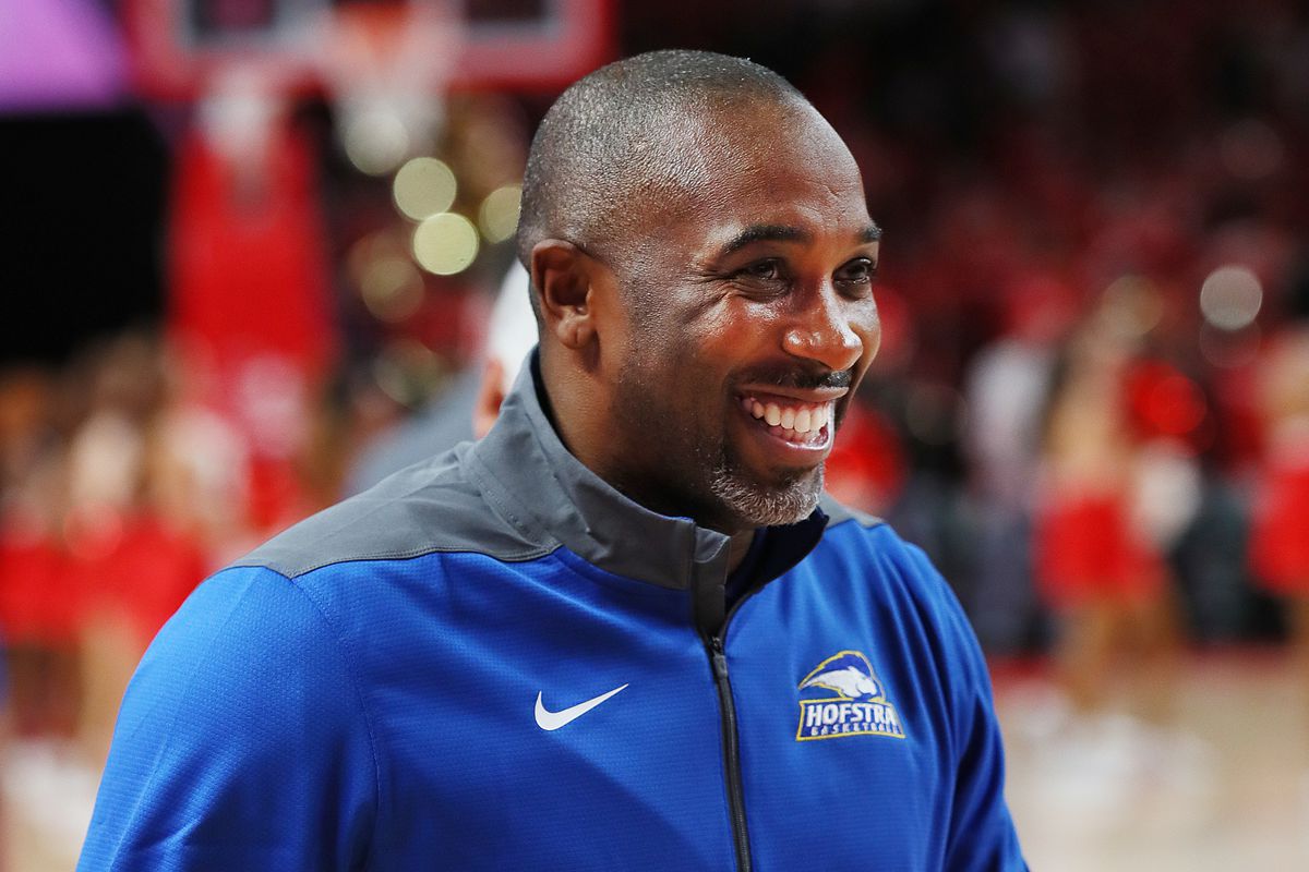 Speedy Claxton and Hofstra Agree to Contract Extension | Def Pen