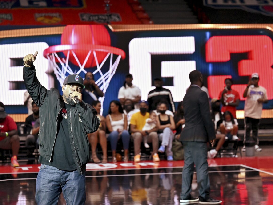 Decor Ones LLC Bets On Creativity With Custom Decor Def Pen